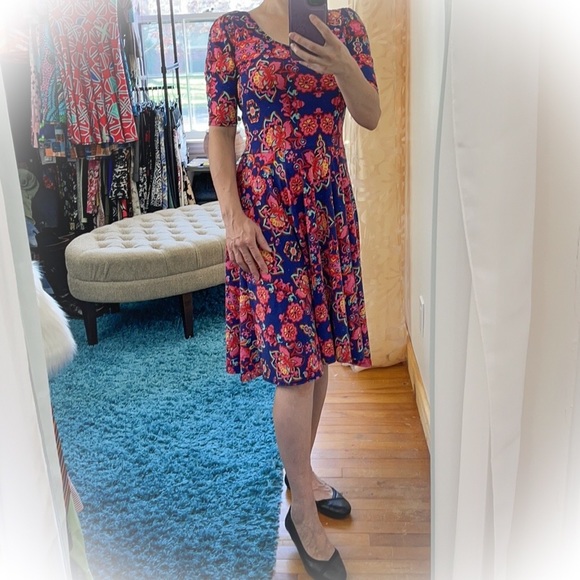 💕Beautiful Floral Lularoe Nicole Fit & Flare Dress💕 - Picture 13 of 13